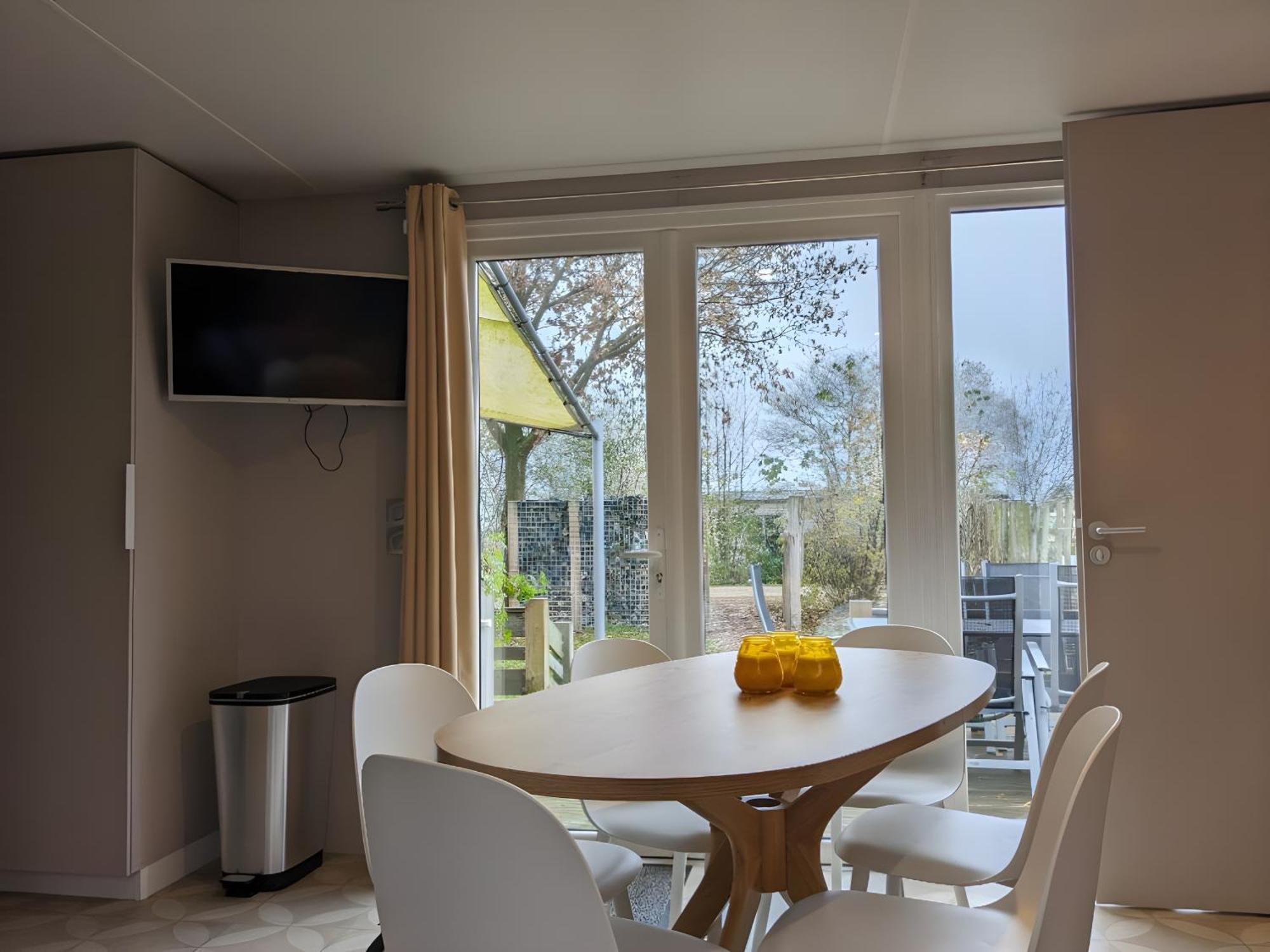 Cozy Tiny Solhouse 4 - Near Groningen Villa Kropswolde Exterior photo